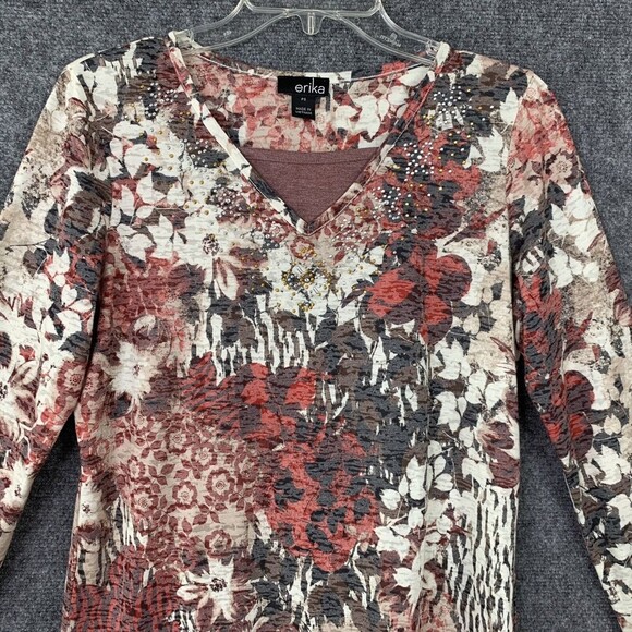 Erika Floral Knit Top Women Petite Small Sparkle Studs At Neckline - Picture 2 of 9
